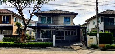 บ้านเดี่ยวให้เช่า : เช่าบ้าน  บ้านพฤกษ์ลดา สุวรรณภูมิ ศีรษะจรเข้น้อย บางเสาธง สมุทรปราการ CX-121302 ✅ ทักไลน์ @connexproperty ตอบทันที ทีมงานมืออาชีพ ✅