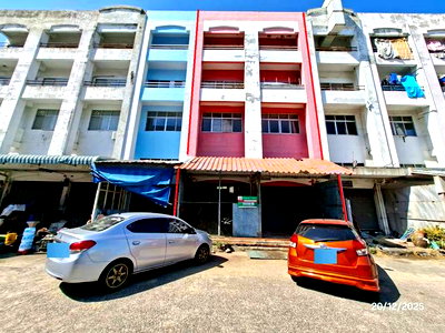 Shophouses for sale Pathumthani : SHOP HOUSE 32 Sq.w. Khlong Luang Pathumthani for 4M