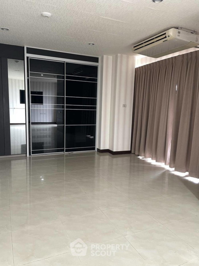 รูป คอนโด 1 ห้องนอน ขาย ที่ NS Tower Central City Bangna ชั้น 28 ขนาด 118 ตร.ม. (ID 1433145) - รูปที่ 5/10