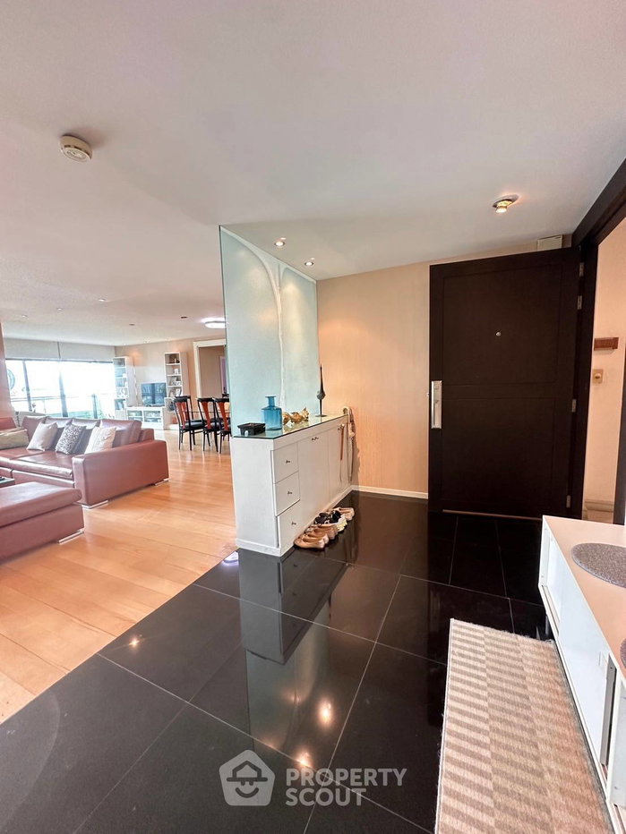 รูป ห้อง 3 ห้องนอน ชั้น 37 ขนาด 200 ตร.ม. Sathorn Gardens ใกล้ MRT สีลม (ID 2648601) - รูปที่ 15/19