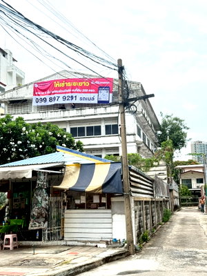 เช่าโรงงาน วิทยาลัยสิ่งแวดล้อม : โกดัง 4 ชั้น เสนานิคม พื้นที่กว่า 200 ตร.วา มีลิฟท์ในอาคาร