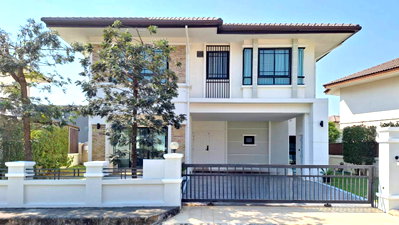 บ้านเดี่ยว ม.พายัพวิทยาเขตแก้วนวรัฐ : ขายบ้านในโครงการ อ.เมืองเชียงใหม่ The Prominence (เดอะพรอมิเน้นซ์) เนื้อที่ 78 ตร.ว. 3 ห้องนอน 3 ห้องน้ำ  ราคา 8.5 ล้านบาท