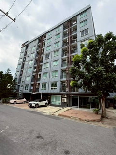 Selling Rill Condo (29.06 sq.m.) near Rangsit University and the Red Line Skytrain.