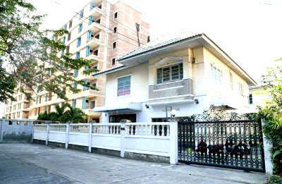 บ้านเดี่ยว ตลาดปลาบางแสน : ขายบ้านเดี่ยวมือสอง เขตบางแสน ใกล้มหาวิทยาลัยบูรพา ชลบุรี 