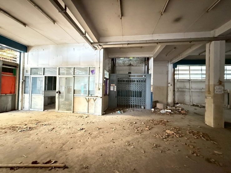 รูป โกดัง 4 ชั้น เสนานิคม พื้นที่กว่า 200 ตร.วา มีลิฟท์ในอาคาร - รูปที่ 12/19