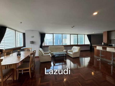 138 sqm high-floor condo at Asoke Place in Watthana Bangkok