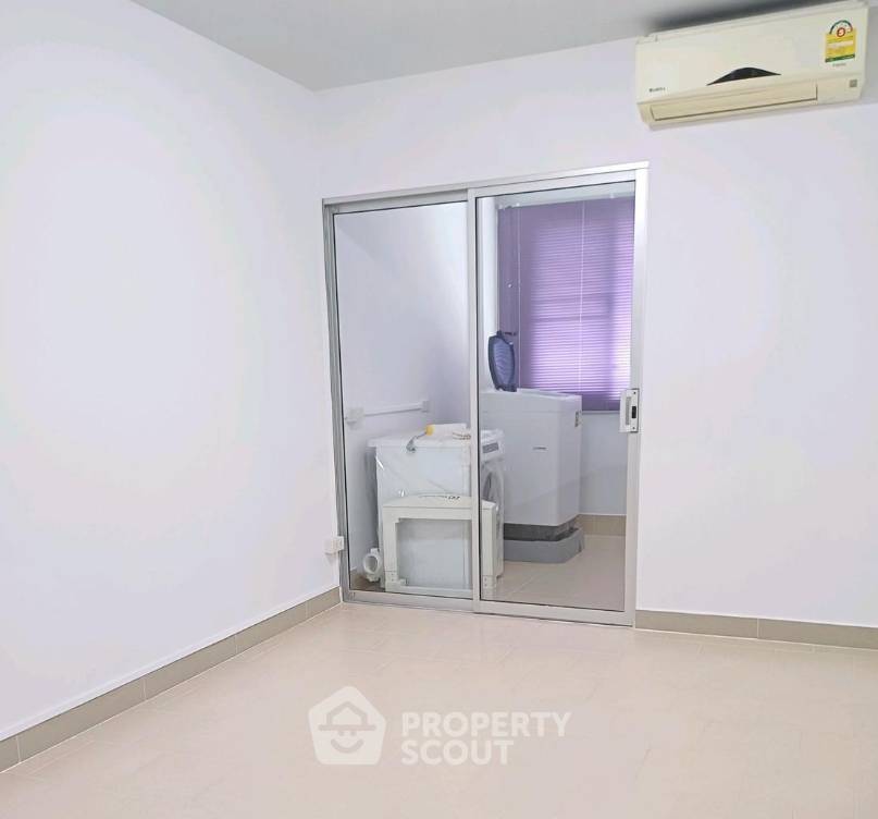 รูป คอนโด 2 ห้องนอน ราคาดี ที่ City Home Tha - Phra Intersection ใกล้ MRT ท่าพระ 100 ม. (ID 2643215) - รูปที่ 1/3
