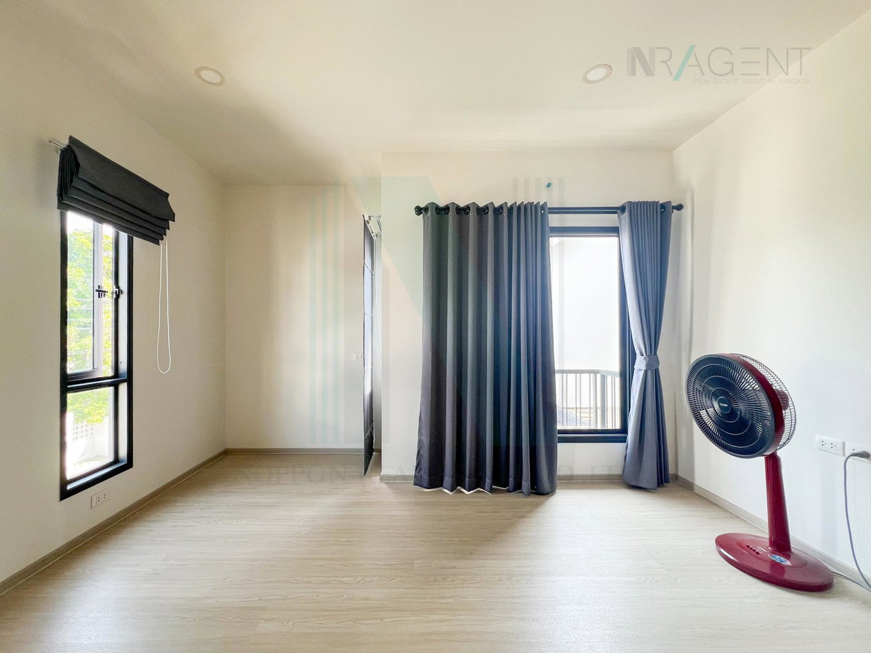 รูป ขายบ้านเดี่ยว โครงการ พิมนารา ศรีนครินทร์-บางนา 2 ชั้น 4 ห้องนอน 3 ห้องน้ำ - รูปที่ 7/8