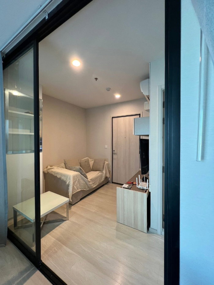 picture Life                            Asoke - 4/7