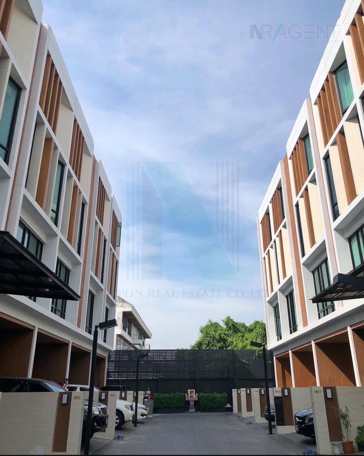 รูป 📌 ให้เช่าทาวน์เฮาส์ 3 ชั้น ดิ ออเธอร์ รัชดา 32 3 ห้องนอน 4 ห้องน้ำ - รูปที่ 8/8
