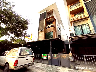 Townhouses for sale : TOWN HOUSE 32.5 Sq.w. Pak Kret Nonthaburi for 6M