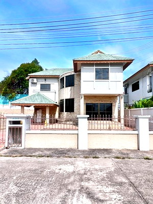 Houses for sale Chonburi : FOR SALE  HOUSE PROPERTY  11330000 BAHT.