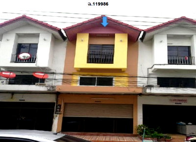 Shophouses for sale Kasetsart University Si Racha Campus : FOR SALE  COMMERCIAL BUILDING PROPERTY  2640000 BAHT.