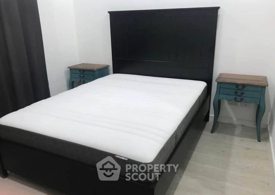 picture 37th-Floor 2-BR Condo At Star View, Phra Ram 3 (ID 2653583) - 7/11