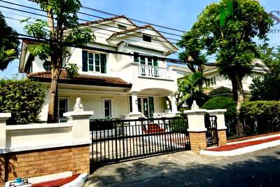 บ้านเดี่ยวให้เช่า : ให้เช่าบ้านเดี่ยว นันทวัน สุขุมวิท พร้อมเข้าอยู่ ( SPSEVE1729 )