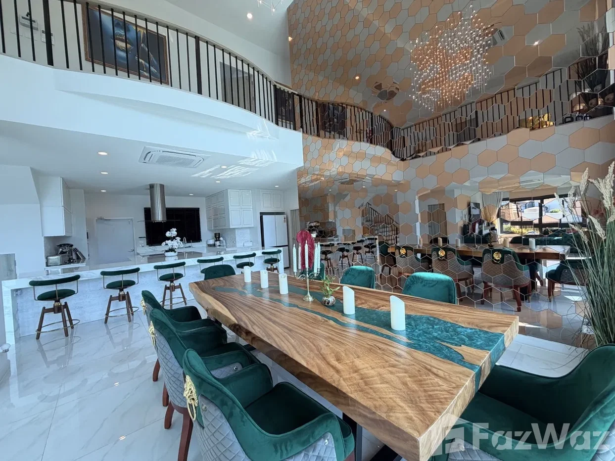 picture LUXURY LAKE FRONT 6-BEDROOM RESIDENCE 6042579 - 18/101
