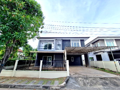 บ้านเดี่ยว ถนนลำลูกกา : ขายบ้านเดี่ยววัชรพล 63.8 ตร.ว. 4 นอน หลังมุม เดอะเซนโทร วัชรพล ติดถนนสุขาภิบาล 5 