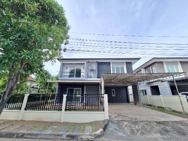 ขายบ้านเดี่ยว : ขายบ้านเดี่ยววัชรพล 63.8 ตร.ว. 4 นอน หลังมุม เดอะเซนโทร วัชรพล ติดถนนสุขาภิบาล 5