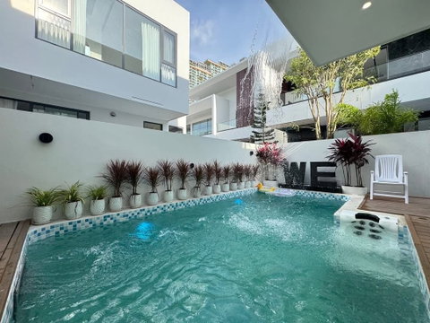 Pool Villa for sale in Jomtien Pattaya with 5 Bedrooms