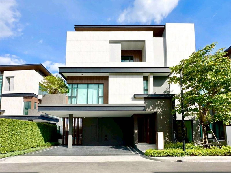 บ้านเดี่ยวให้เช่า : P0568/ให้เช่า The Honor Yothinpattana บ้านหรู Pool Villa 3 ชั้น พร้อมลิฟท์ส่วนตัว ทำเลหน้าสวน ความเป็นส่วนตัวสูงสุด ให้เช่า 350,000 บาท/เดือน