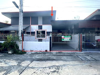 Townhouses for sale : TOWN HOUSE 25.4 Sq.w. Phanat Nikhom Chonburi for 1.1M