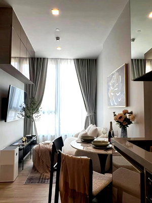 Condos for rent :  The Crest Park                   Residences 