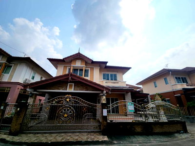 Houses for sale Asian Institute of Technology (AIT) : Two-Storey Detached House for Sale – 54.5 sq.wah Northern Prime Rangsit Khlong 1 . Conveniently located near Bangkok University.