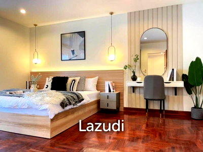 ขายคอนโด : 1 Bed 2 Bath 65 SQ.M Phayathai Plaza