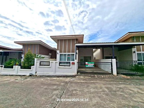 บ้านเดี่ยว 36 ตร.วา แผ่นดินทอง ลีฟวิ่ง โฮม 2 นิคมพัฒนา ระยอง 2M