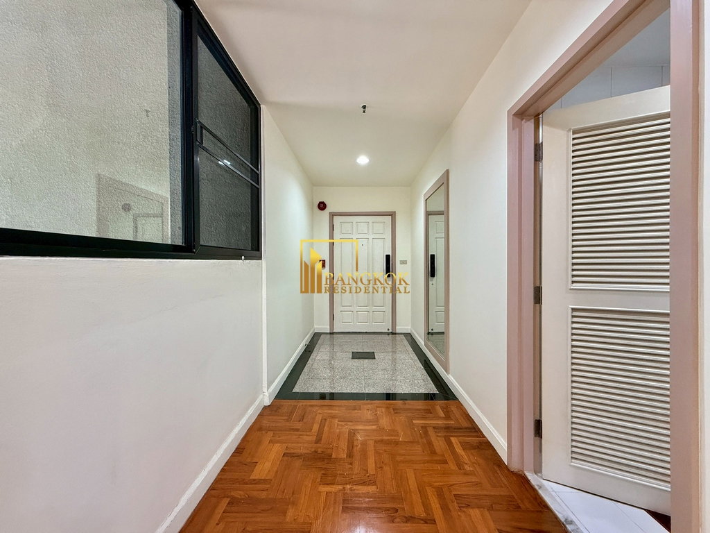 picture New House Condominium | Spacious 2 Bed Condo in Chidlom - BR5947CD - 11/33
