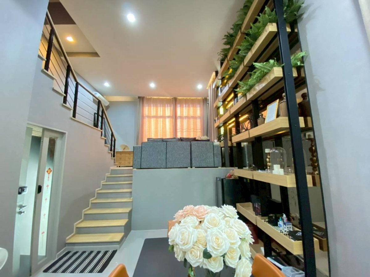 รูป ขาย Arden พระราม 3 หลังมุม เป็นบ้านตัวอย่าง ตกแต่งพร้อมเข้าอยู่ - รูปที่ 2/12