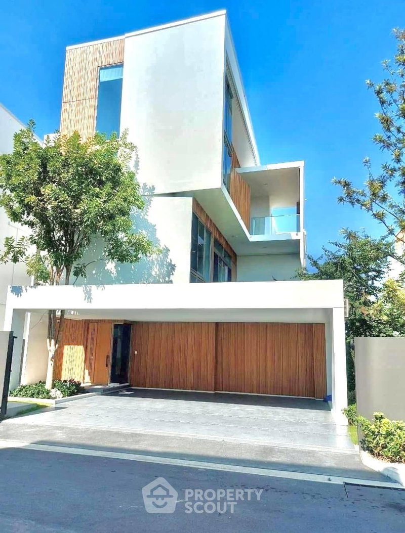 Houses for rent : 3-Bedroom House Pet-Friendly At VIVE Rama 9, Saphan Sung (ID 1418081)