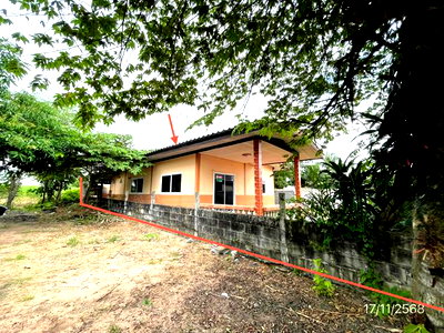บ้านเดี่ยว ชลบุรี : บ้านเดี่ยว 87 ตร.วา ศรีราชา ชลบุรี 1.8M