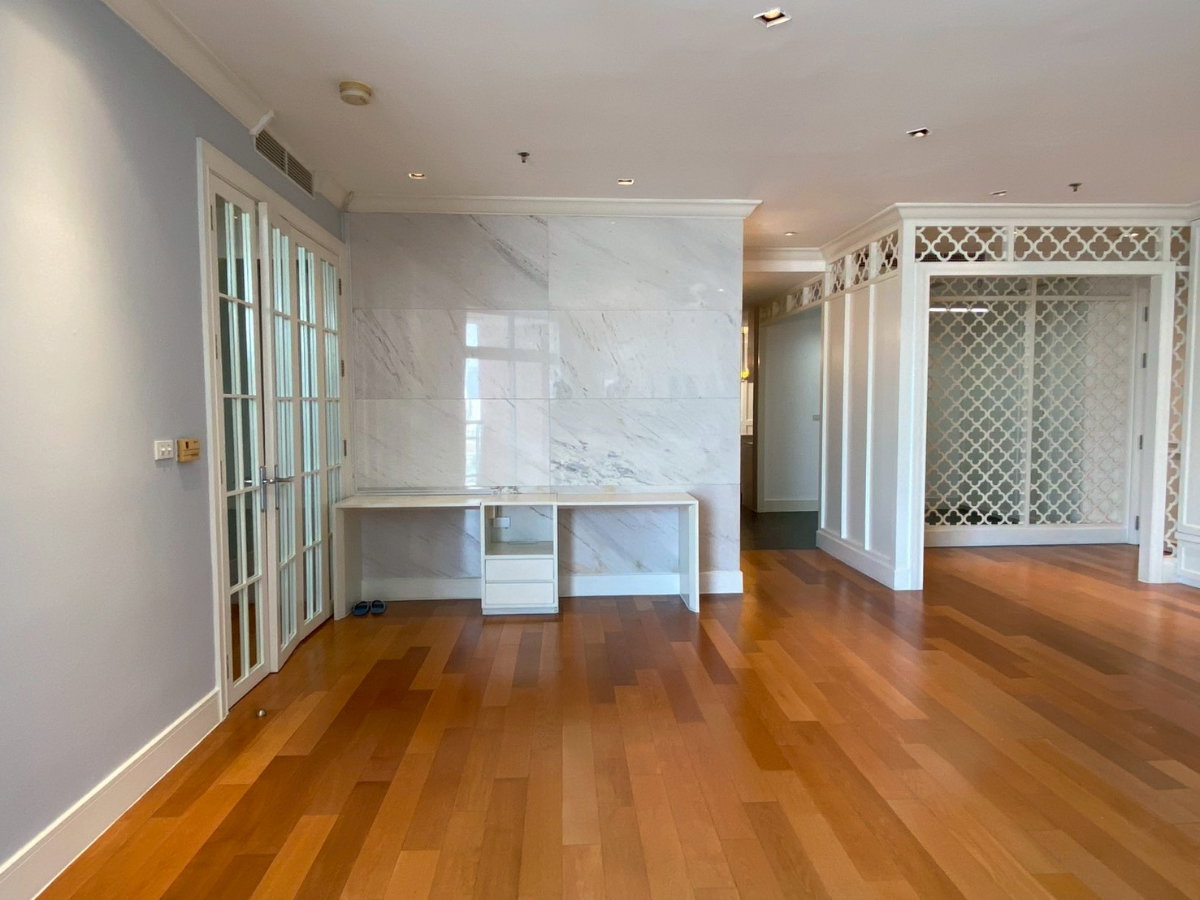 picture S1009 Condo for Sale: Chatrium Riverside Condominium - 11/26