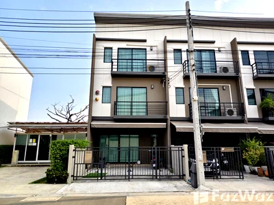 ขายทาวน์โฮม : ขายด่วน! ทาวน์โฮม 3 ชั้น หลังมุม (ติดนิติฯ) บ้านกลางเมือง 6052001