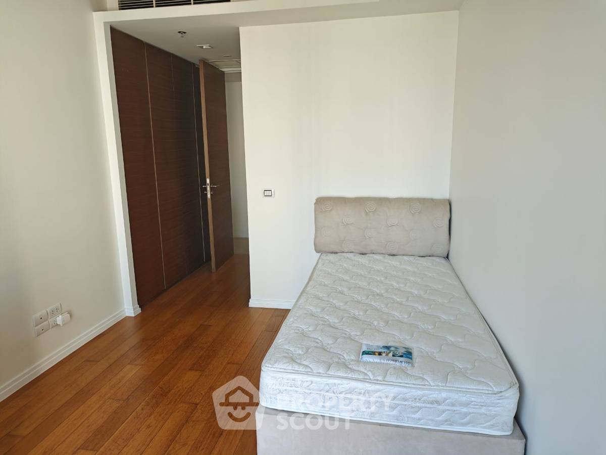 รูป คอนโด 3-ห้องนอน ที่ เดอะ ริเวอร์ คอนโดมิเนียม ใกล้ BTS สะพานตากสิน (ID 2655379) - รูปที่ 14/17