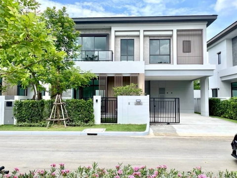 P0575/ให้เช่า บ้านเดี่ยวหรู Bangkok Boulevard บางนา กม.5 พร้อมเฟอร์นิเจอร์ครบ เข้าอยู่ได้ทันที