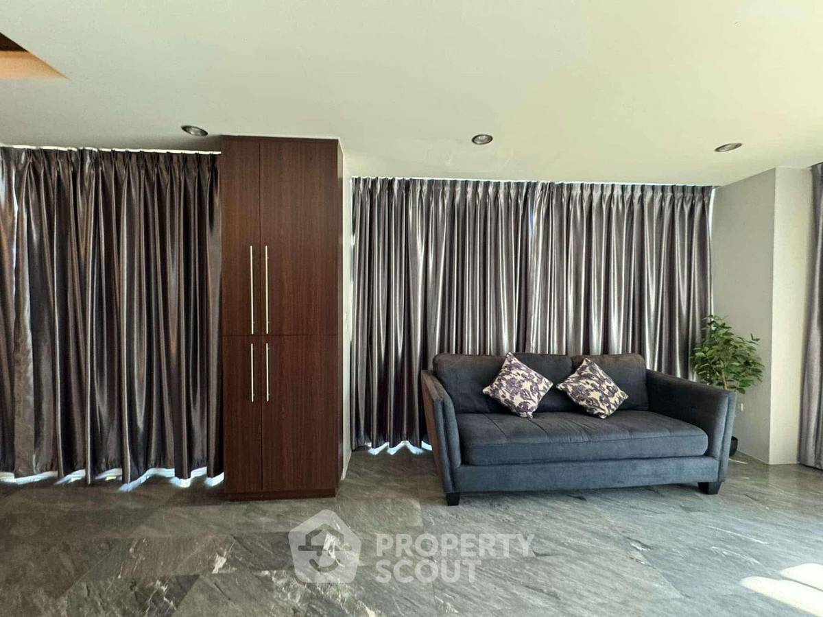 รูป บ้านเช่า 5 ห้องนอน ที่ Viewpoint Village รองรับสัตว์เลี้ยง (494 ตร.ม.) (ID 2065567) - รูปที่ 8/10