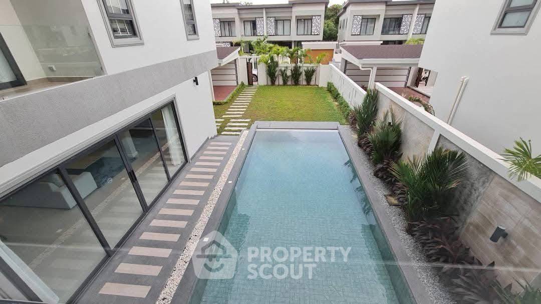 รูป คอนโด 4 ห้องนอน ขาย Serenity Residence Jomtien พัทยา (ID 2362262) - รูปที่ 3/13
