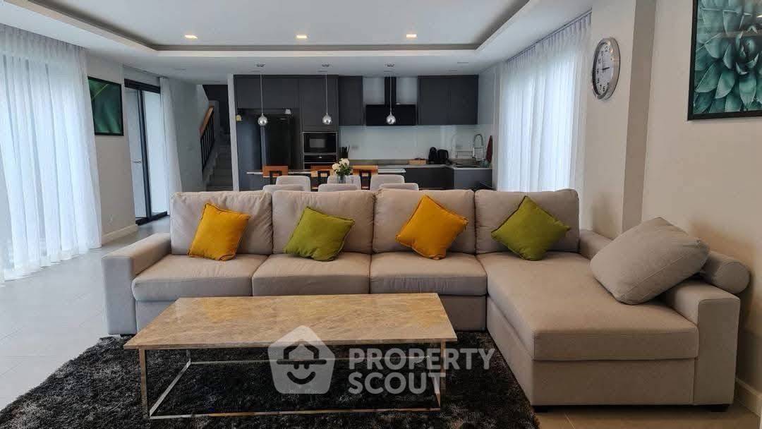 รูป คอนโด 4 ห้องนอน ขาย Serenity Residence Jomtien พัทยา (ID 2362262) - รูปที่ 7/13