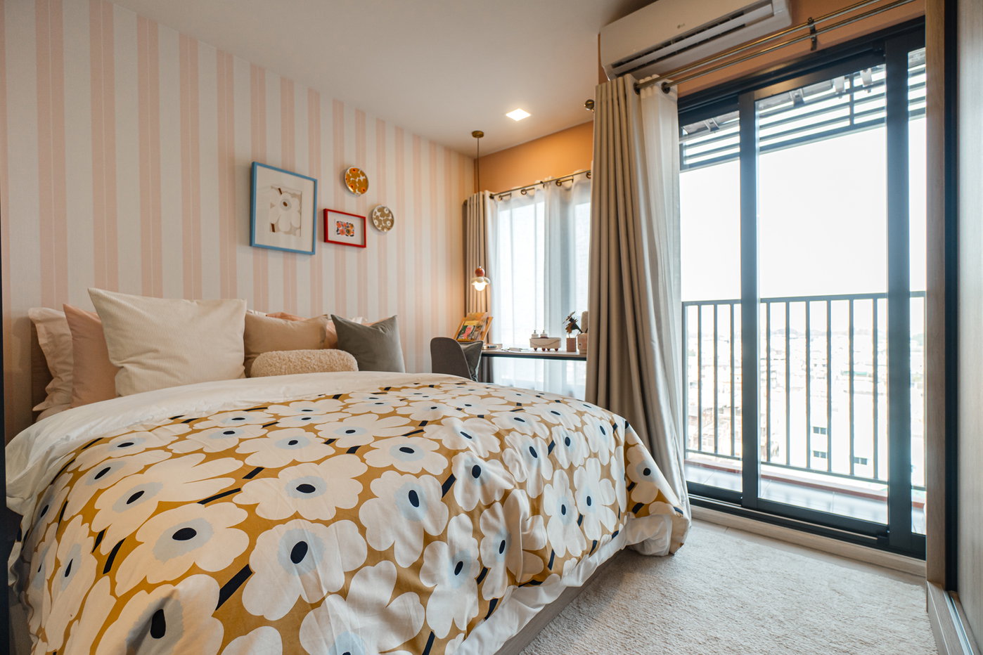 รูป FLO by Sansiri 1 bedroom, for sale - รูปที่ 2/38