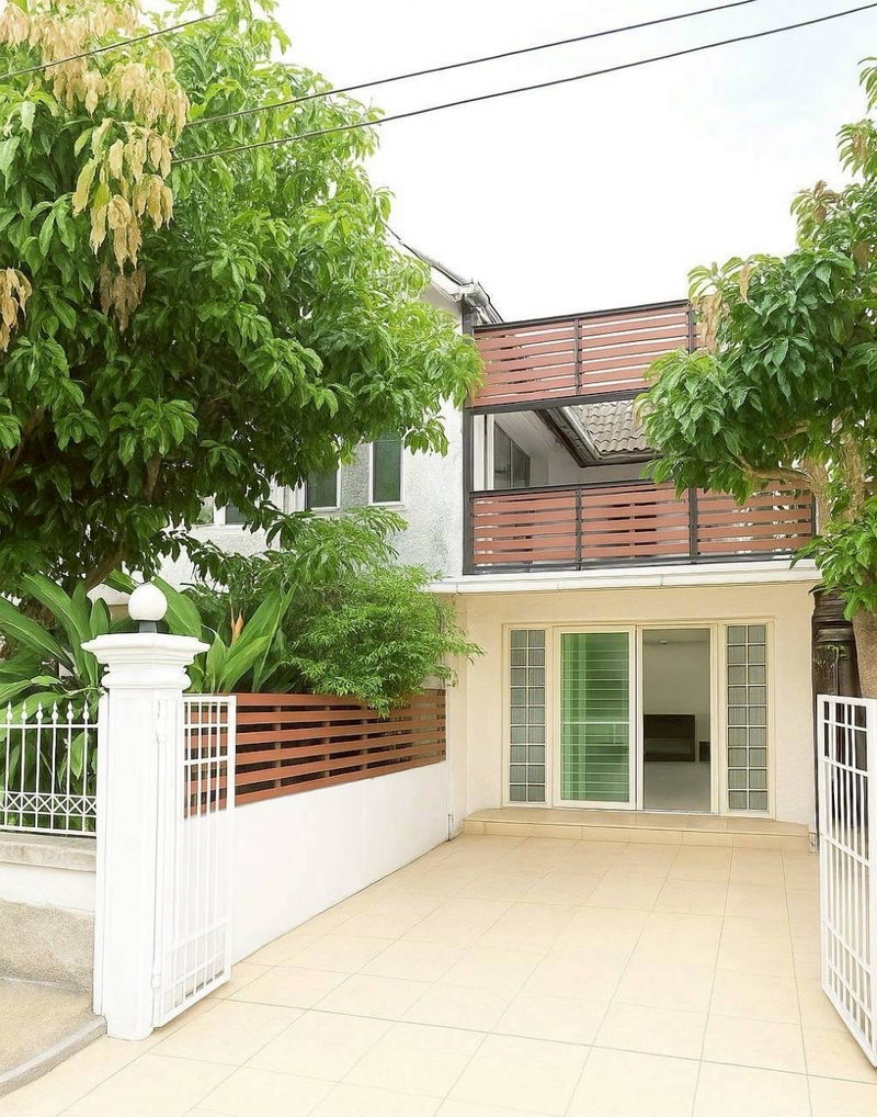 Houses for sale : Single house for sale in Sammakorn, 58 sq.wa. One zone is for personal occupancy, Near MRT Ramkhamhaeng.