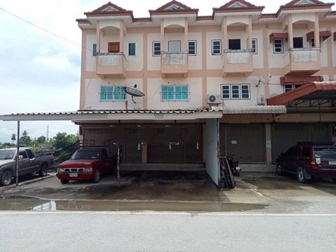 FOR SALE COMMERCIAL BUILDING PROPERTY 1500000 BAHT.