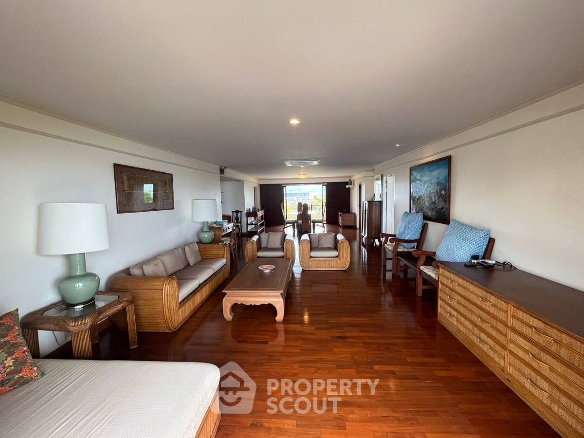picture 3-BR 228 Sqm Condo For Rent, Royal Garden Tower, Hua Hin City (ID 2109362) - 5/32
