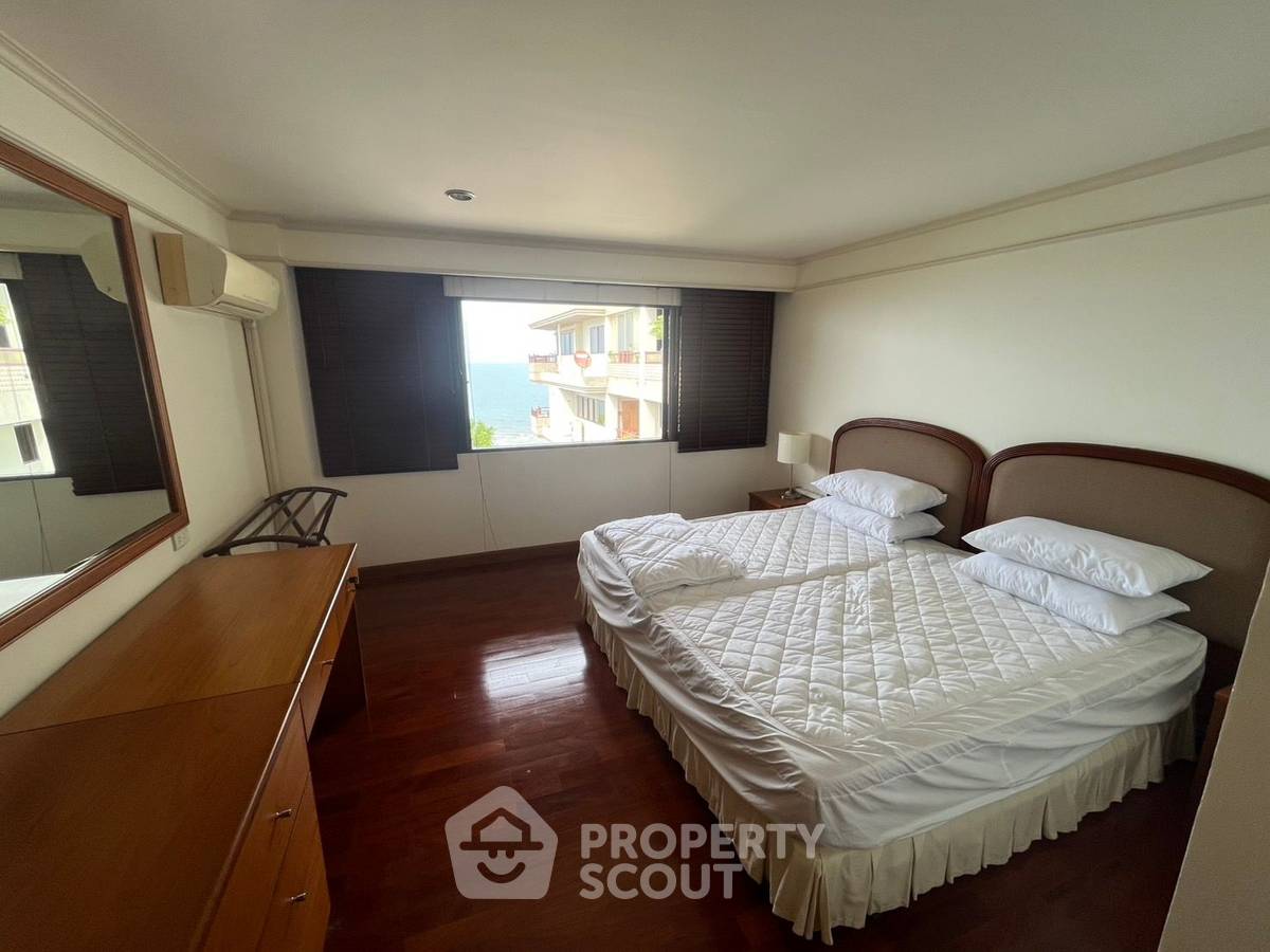 picture 3-BR 228 Sqm Condo For Rent, Royal Garden Tower, Hua Hin City (ID 2109362) - 13/32