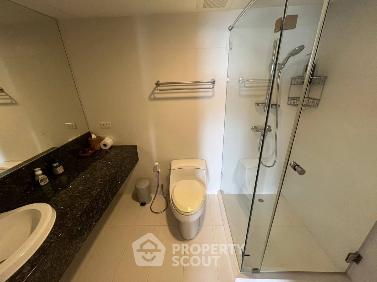 picture 3-BR 228 Sqm Condo For Rent, Royal Garden Tower, Hua Hin City (ID 2109362) - 18/32