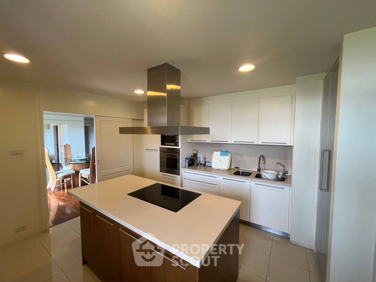 picture 3-BR 228 Sqm Condo For Rent, Royal Garden Tower, Hua Hin City (ID 2109362) - 15/32