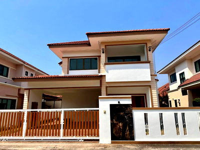 บ้านเดี่ยว ตลาดปลาบางแสน : ขาย ปิยวัฒน์3 บางแสน พิเศษ 4.99 ล้านบาท