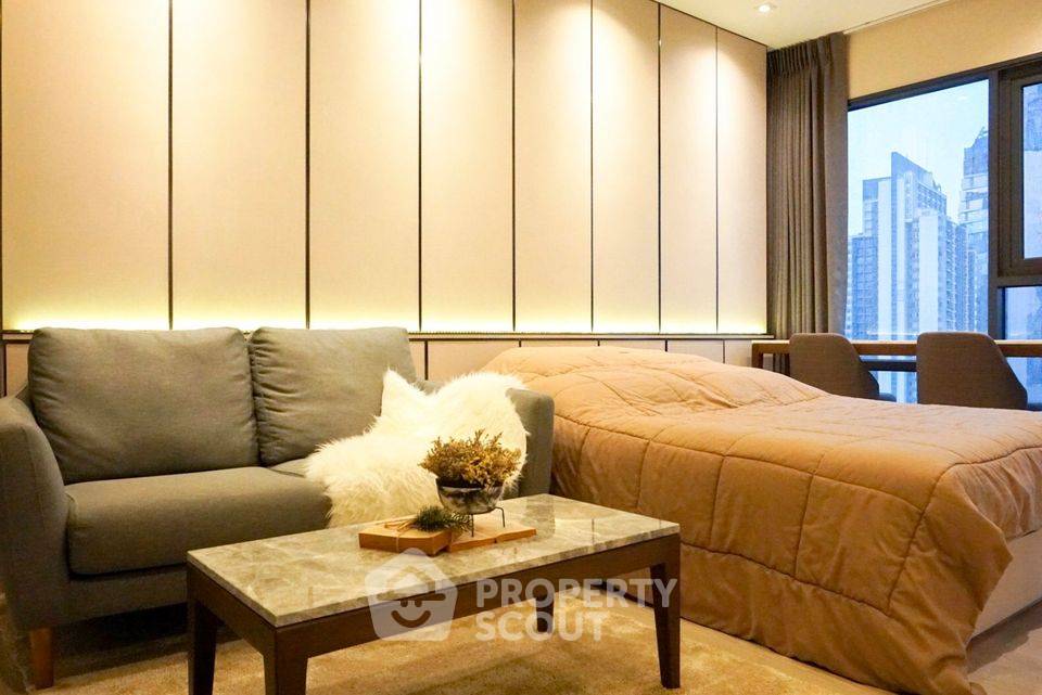 รูป คอนโด 1 ห้องนอน 18th-Floor ขนาด 25 ตร.ม. ที่ Rhythm Sukhumvit 36-38 ใกล้ BTS ทองหล่อ 300 ม. (ID 566355) - รูปที่ 2/7