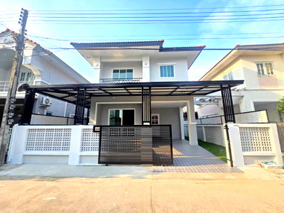 บ้านแฝด ลำลูกกา ปทุมธานี : ลดราคาสุดพิเศษ.บ้านแฝดบุรีรมย์ รังสิต-คลอง4 ติดถนนใหญ่ ใกล้รถไฟฟ้า บรรยากาศดี ร่มรื่น เป็นส่วนตัว ทำเลศักยภาพ ถนนลาดสวาย ลำลูกกา ปทุมธานี